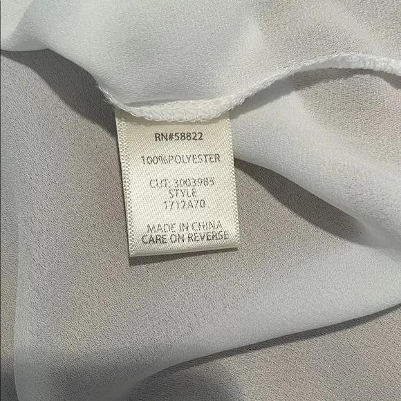 Max Studio White Ruffle Top Size M - Picture 11 of 13